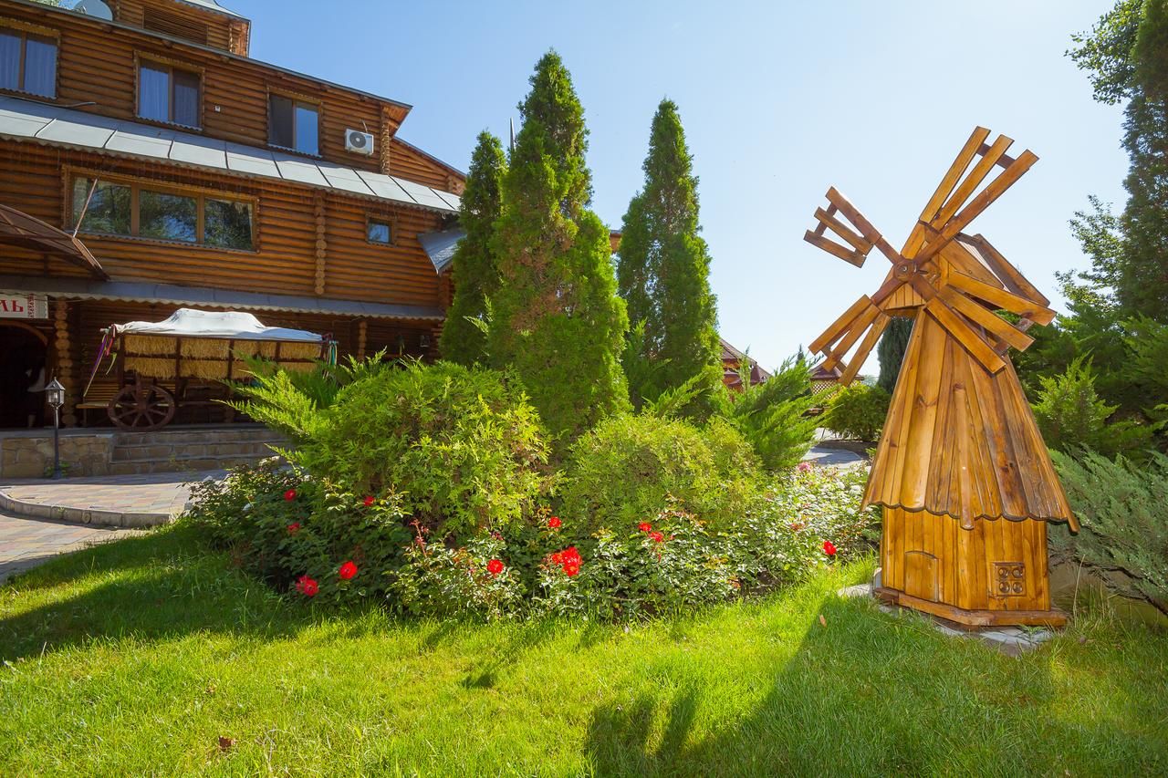 Отель Hutor Hotel Днепр
