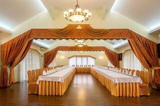 Отель Hutor Hotel Днепр-5